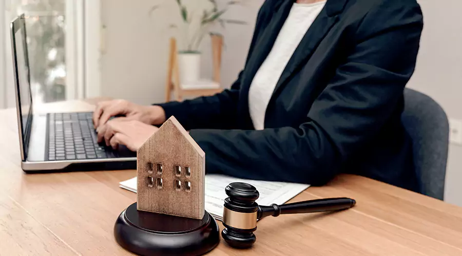 What Fees Do Sellers Avoid With a Cash Home Sale?