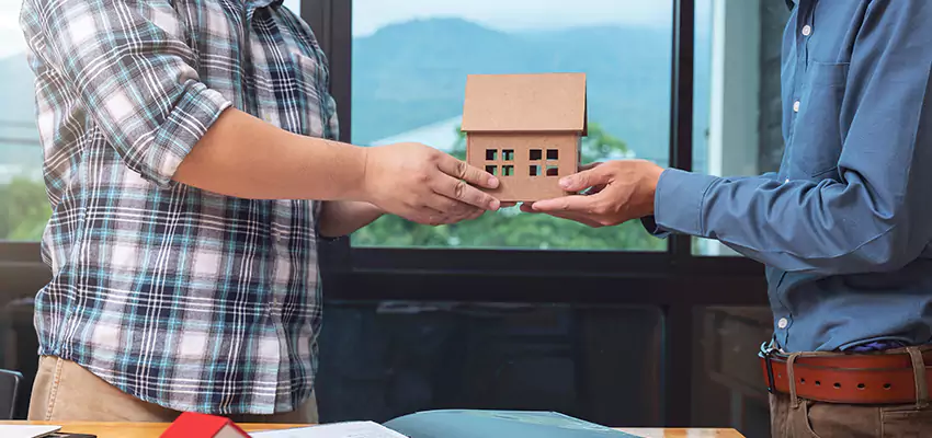 How We Determine Your Sell House with Reverse Mortgage Offer in Valley Stream, NY?